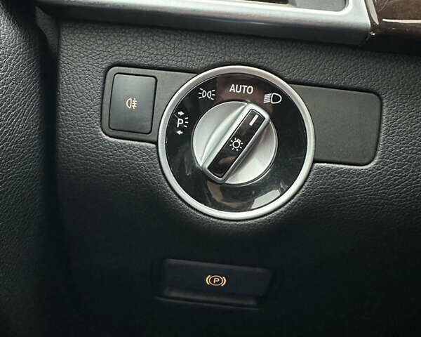 Сірий Мерседес М-Клас, об'ємом двигуна 3.5 л та пробігом 210 тис. км за 20500 $, фото 38 на Automoto.ua