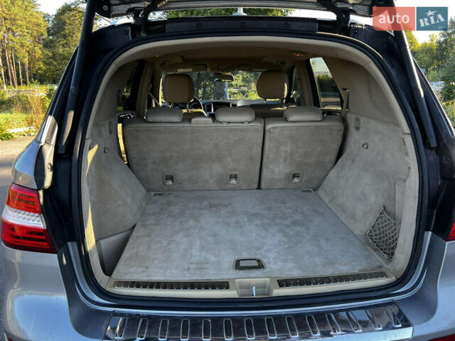 Сірий Мерседес М-Клас, об'ємом двигуна 2.99 л та пробігом 259 тис. км за 21300 $, фото 16 на Automoto.ua