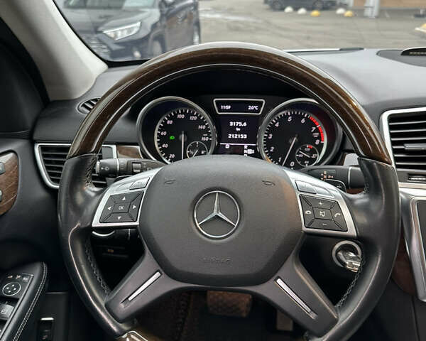 Сірий Мерседес М-Клас, об'ємом двигуна 3.5 л та пробігом 210 тис. км за 20500 $, фото 23 на Automoto.ua