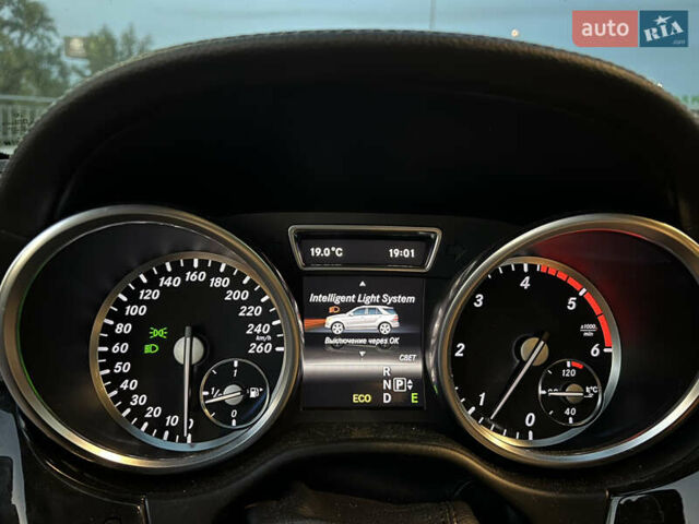 Серый Мерседес М-Класс, объемом двигателя 2.2 л и пробегом 277 тыс. км за 20000 $, фото 27 на Automoto.ua