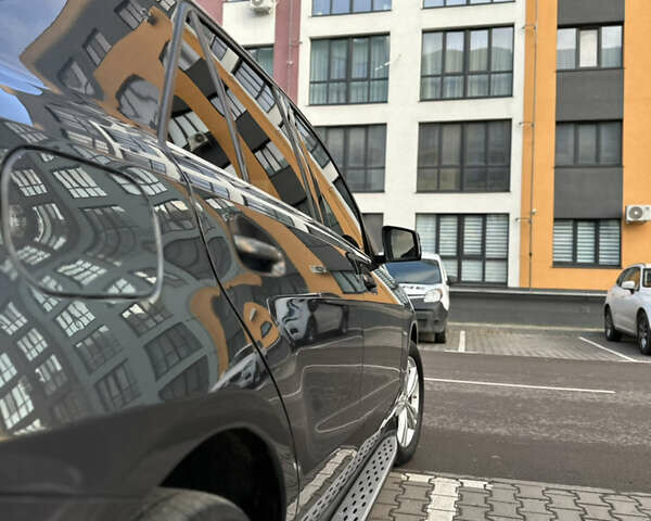 Серый Мерседес М-Класс, объемом двигателя 2.99 л и пробегом 245 тыс. км за 18999 $, фото 17 на Automoto.ua