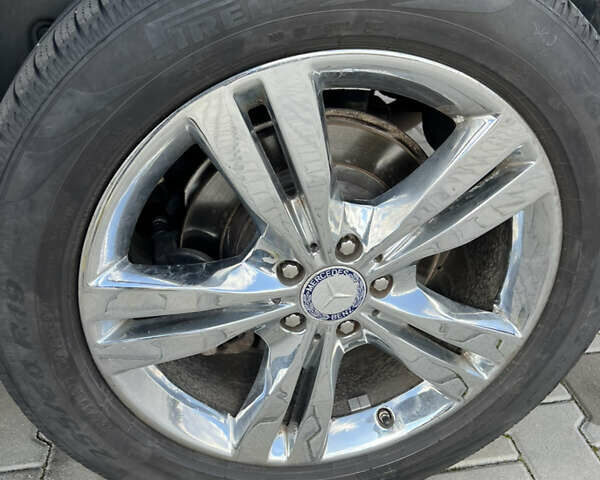 Серый Мерседес М-Класс, объемом двигателя 2.99 л и пробегом 332 тыс. км за 16800 $, фото 31 на Automoto.ua