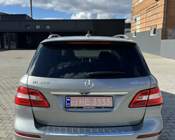 Серый Мерседес М-Класс, объемом двигателя 2.99 л и пробегом 332 тыс. км за 16800 $, фото 47 на Automoto.ua