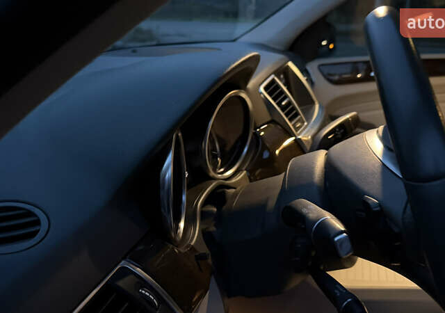 Серый Мерседес М-Класс, объемом двигателя 2.99 л и пробегом 341 тыс. км за 18300 $, фото 22 на Automoto.ua