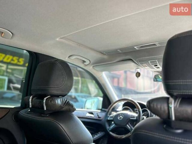 Серый Мерседес М-Класс, объемом двигателя 2.99 л и пробегом 220 тыс. км за 25000 $, фото 19 на Automoto.ua