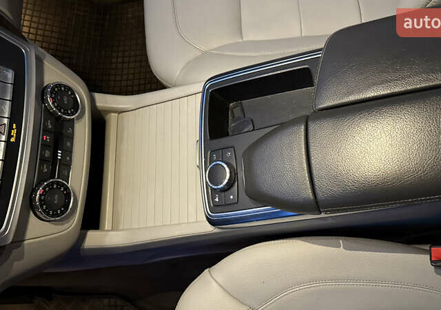 Серый Мерседес М-Класс, объемом двигателя 2.99 л и пробегом 341 тыс. км за 18300 $, фото 18 на Automoto.ua