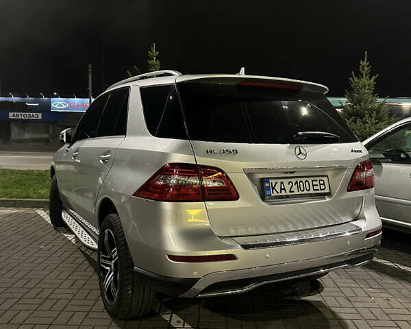 Сірий Мерседес М-Клас, об'ємом двигуна 3.5 л та пробігом 210 тис. км за 20500 $, фото 10 на Automoto.ua