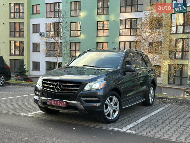 Серый Мерседес М-Класс, объемом двигателя 2.99 л и пробегом 245 тыс. км за 18999 $, фото 3 на Automoto.ua