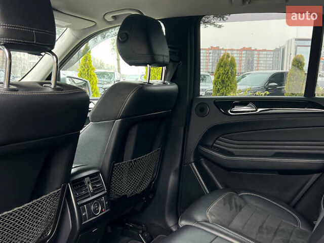 Серый Мерседес М-Класс, объемом двигателя 2.99 л и пробегом 193 тыс. км за 22500 $, фото 26 на Automoto.ua