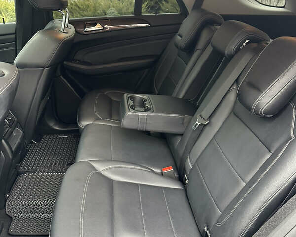 Сірий Мерседес М-Клас, об'ємом двигуна 3.5 л та пробігом 210 тис. км за 20500 $, фото 32 на Automoto.ua