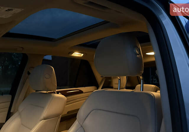 Серый Мерседес М-Класс, объемом двигателя 2.99 л и пробегом 341 тыс. км за 18300 $, фото 25 на Automoto.ua