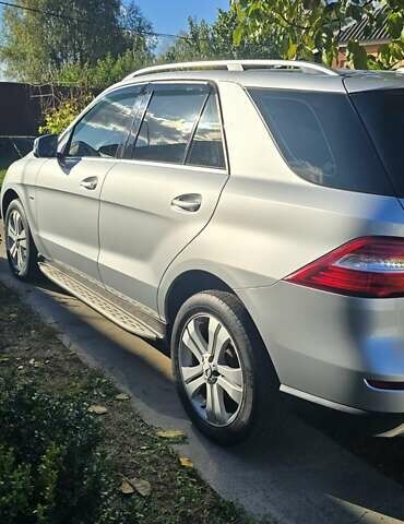 Сірий Мерседес М-Клас, об'ємом двигуна 2.14 л та пробігом 217 тис. км за 19000 $, фото 2 на Automoto.ua