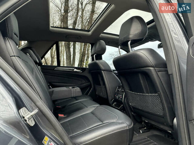 Серый Мерседес М-Класс, объемом двигателя 2.99 л и пробегом 199 тыс. км за 22900 $, фото 32 на Automoto.ua