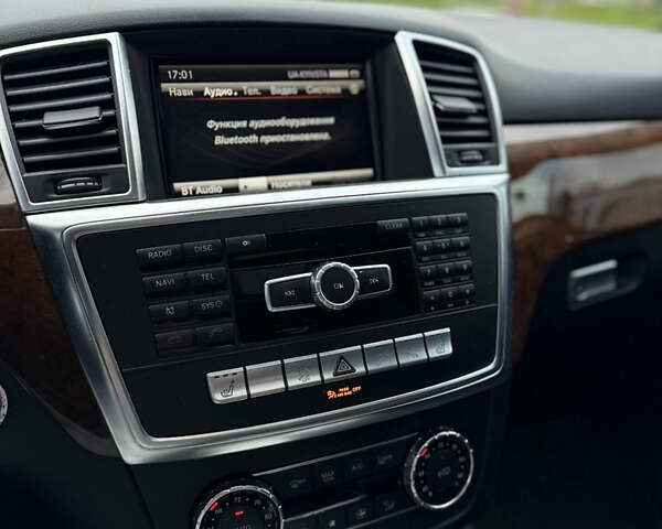 Серый Мерседес М-Класс, объемом двигателя 3.5 л и пробегом 236 тыс. км за 16300 $, фото 22 на Automoto.ua