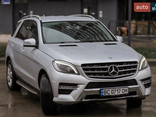 Серый Мерседес М-Класс, объемом двигателя 2.14 л и пробегом 170 тыс. км за 23999 $, фото 3 на Automoto.ua