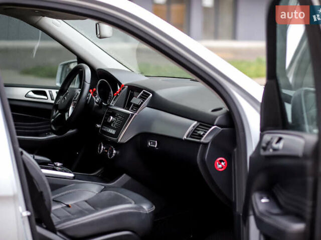 Серый Мерседес М-Класс, объемом двигателя 2.14 л и пробегом 170 тыс. км за 23999 $, фото 24 на Automoto.ua