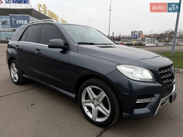 Сірий Мерседес М-Клас, об'ємом двигуна 2.99 л та пробігом 206 тис. км за 21000 $, фото 14 на Automoto.ua