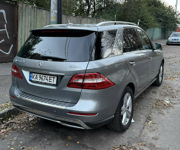 Сірий Мерседес М-Клас, об'ємом двигуна 3.5 л та пробігом 266 тис. км за 24500 $, фото 5 на Automoto.ua