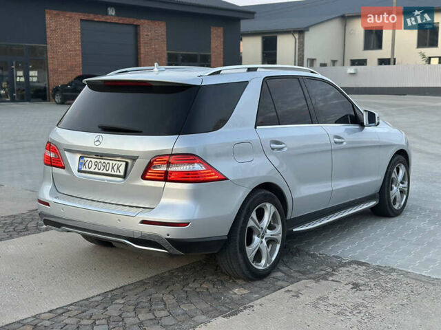 Мерседес М-Класс 2013 в Иршава на Automoto.ua Серый Мерседес М-Класс, объемом двигателя 2.99 л и пробегом 270 тыс. км за 20900 $, фото 3 на Automoto.ua