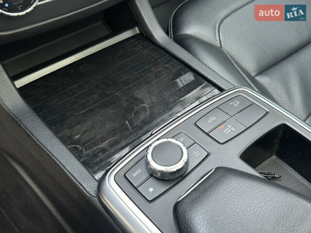 Серый Мерседес М-Класс, объемом двигателя 2.99 л и пробегом 199 тыс. км за 22900 $, фото 37 на Automoto.ua