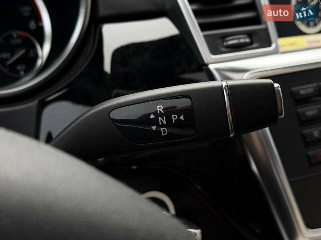 Сірий Мерседес М-Клас, об'ємом двигуна 2.99 л та пробігом 206 тис. км за 21000 $, фото 54 на Automoto.ua