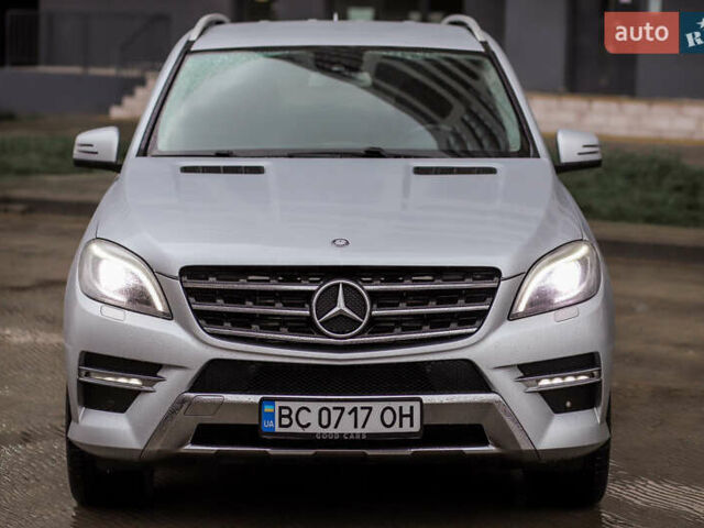 Серый Мерседес М-Класс, объемом двигателя 2.14 л и пробегом 170 тыс. км за 23999 $, фото 7 на Automoto.ua