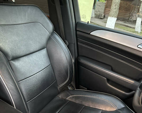 Серый Мерседес М-Класс, объемом двигателя 2.99 л и пробегом 330 тыс. км за 24500 $, фото 35 на Automoto.ua