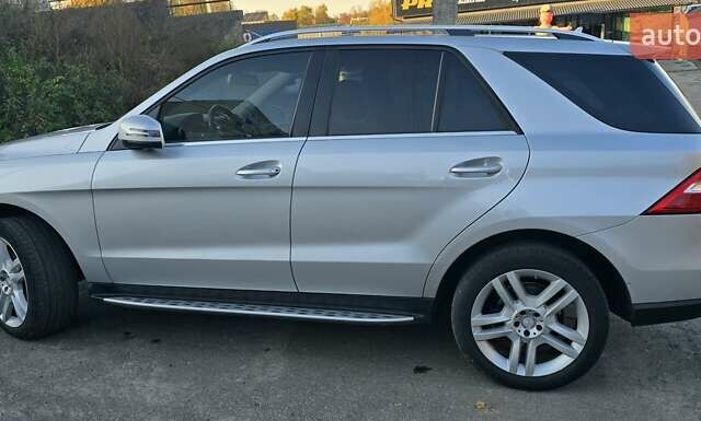 Сірий Мерседес М-Клас, об'ємом двигуна 2.99 л та пробігом 172 тис. км за 21500 $, фото 8 на Automoto.ua