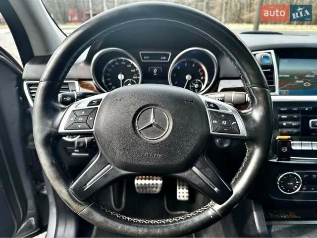 Сірий Мерседес М-Клас, об'ємом двигуна 3.5 л та пробігом 270 тис. км за 20200 $, фото 1 на Automoto.ua