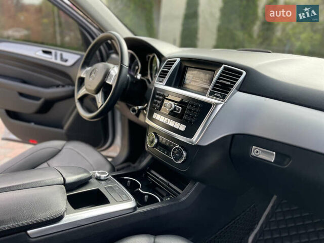 Серый Мерседес М-Класс, объемом двигателя 2.14 л и пробегом 320 тыс. км за 19500 $, фото 16 на Automoto.ua