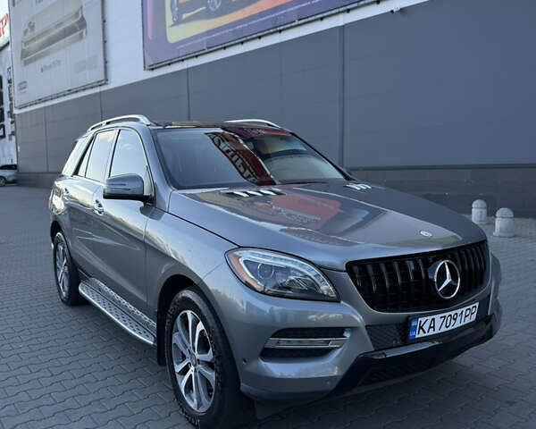 Серый Мерседес М-Класс, объемом двигателя 3.5 л и пробегом 236 тыс. км за 16300 $, фото 2 на Automoto.ua