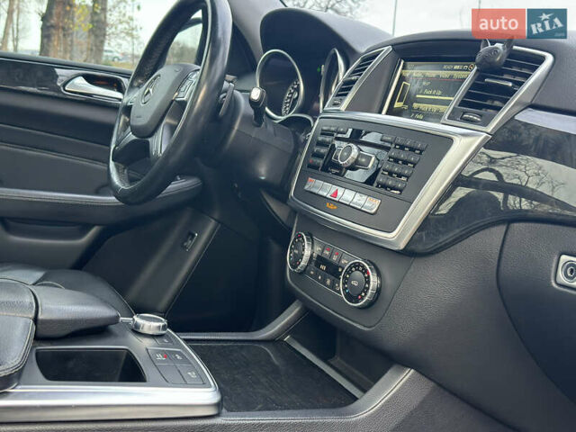 Серый Мерседес М-Класс, объемом двигателя 2.99 л и пробегом 199 тыс. км за 22900 $, фото 38 на Automoto.ua