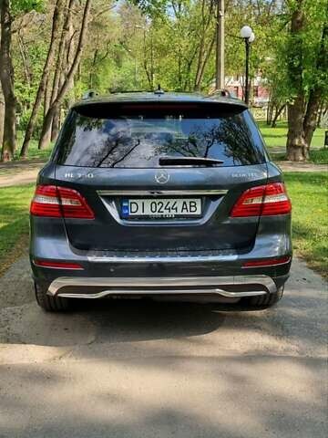 Мерседес М-Класс 2013 в Ирпене на Automoto.ua Серый Мерседес М-Класс, объемом двигателя 2.99 л и пробегом 226 тыс. км за 19600 $, фото 7 на Automoto.ua