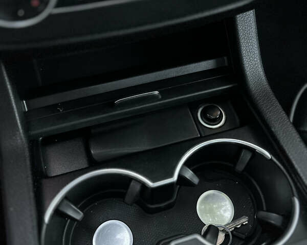 Серый Мерседес М-Класс, объемом двигателя 2.99 л и пробегом 330 тыс. км за 24500 $, фото 21 на Automoto.ua