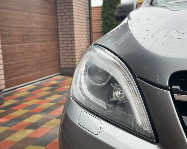 Серый Мерседес М-Класс, объемом двигателя 2.99 л и пробегом 364 тыс. км за 19999 $, фото 7 на Automoto.ua