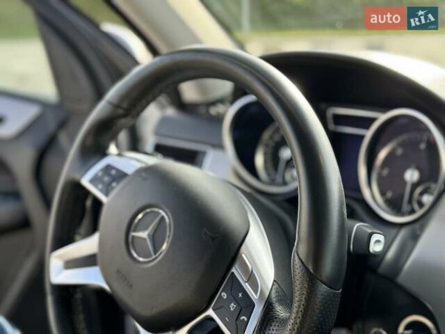 Мерседес М-Класс 2013 в Львове на Automoto.ua Серый Мерседес М-Класс, объемом двигателя 2.99 л и пробегом 188 тыс. км за 23000 $, фото 42 на Automoto.ua