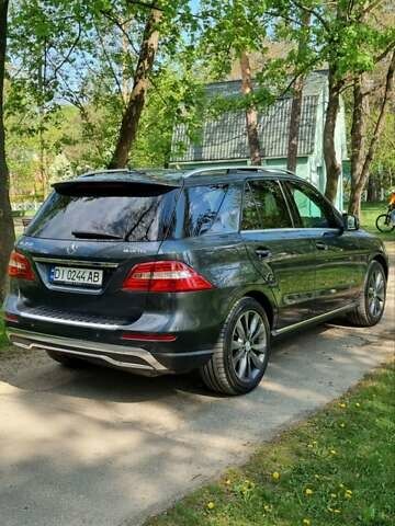 Мерседес М-Класс 2013 в Ирпене на Automoto.ua Серый Мерседес М-Класс, объемом двигателя 2.99 л и пробегом 226 тыс. км за 19600 $, фото 6 на Automoto.ua