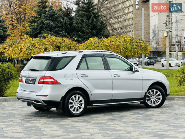 Серый Мерседес М-Класс, объемом двигателя 2.2 л и пробегом 102 тыс. км за 26500 $, фото 24 на Automoto.ua