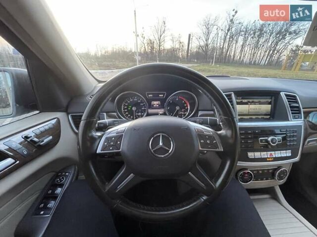 Сірий Мерседес М-Клас, об'ємом двигуна 2.99 л та пробігом 350 тис. км за 21500 $, фото 30 на Automoto.ua