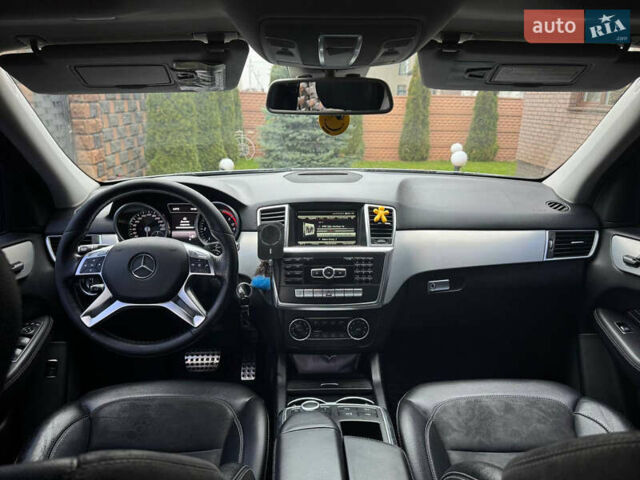 Серый Мерседес М-Класс, объемом двигателя 2.99 л и пробегом 364 тыс. км за 19999 $, фото 22 на Automoto.ua