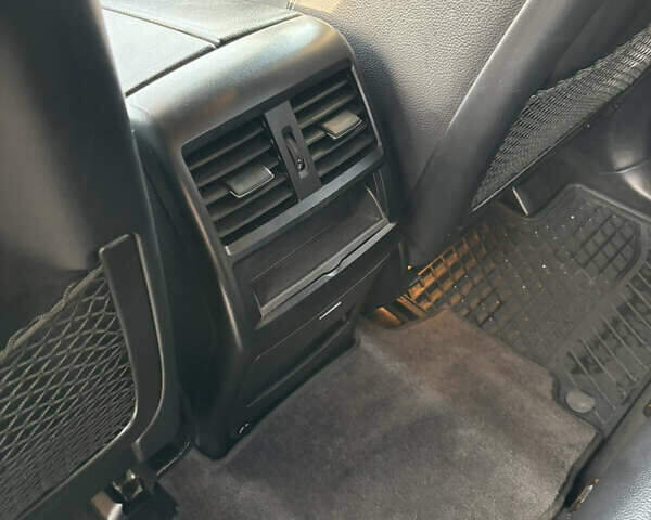 Серый Мерседес М-Класс, объемом двигателя 2.99 л и пробегом 186 тыс. км за 25000 $, фото 19 на Automoto.ua