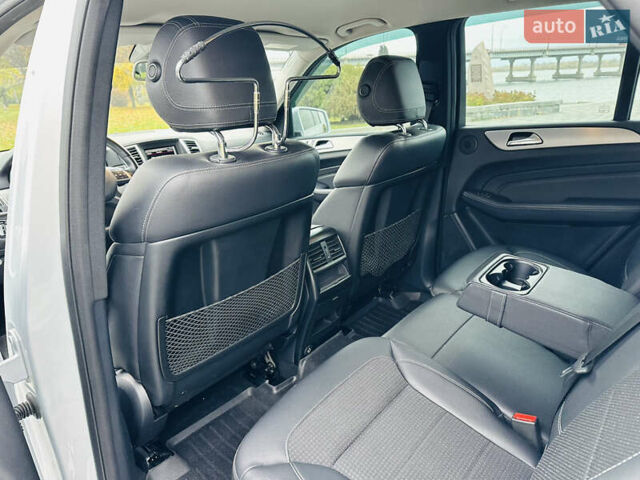 Серый Мерседес М-Класс, объемом двигателя 2.2 л и пробегом 102 тыс. км за 26500 $, фото 30 на Automoto.ua