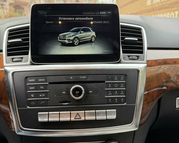 Сірий Мерседес М-Клас, об'ємом двигуна 3.5 л та пробігом 266 тис. км за 24500 $, фото 19 на Automoto.ua