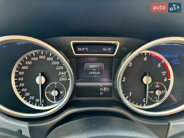 Сірий Мерседес М-Клас, об'ємом двигуна 2.14 л та пробігом 257 тис. км за 17500 $, фото 5 на Automoto.ua