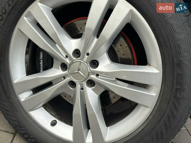 Серый Мерседес М-Класс, объемом двигателя 2.99 л и пробегом 199 тыс. км за 22900 $, фото 16 на Automoto.ua