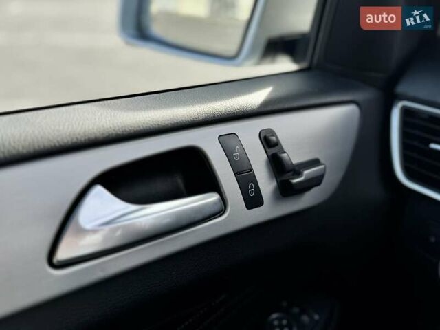 Мерседес М-Класс 2013 в Львове на Automoto.ua Серый Мерседес М-Класс, объемом двигателя 2.99 л и пробегом 188 тыс. км за 23000 $, фото 20 на Automoto.ua