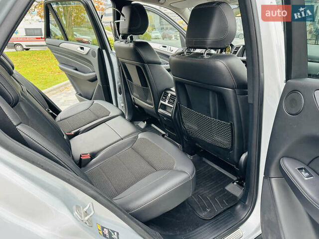 Серый Мерседес М-Класс, объемом двигателя 2.2 л и пробегом 102 тыс. км за 26500 $, фото 44 на Automoto.ua