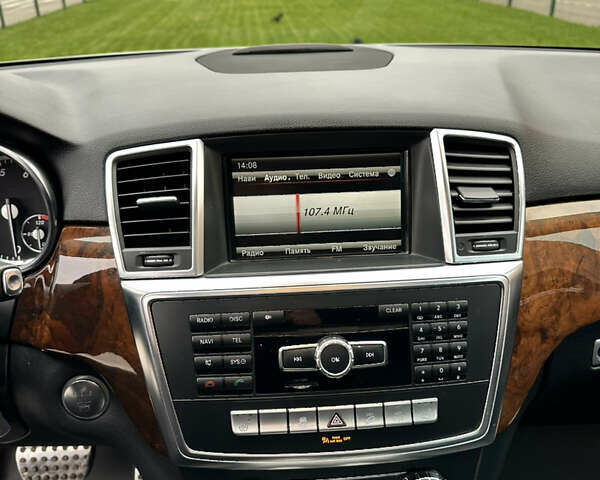 Серый Мерседес М-Класс, объемом двигателя 3.5 л и пробегом 236 тыс. км за 18500 $, фото 11 на Automoto.ua