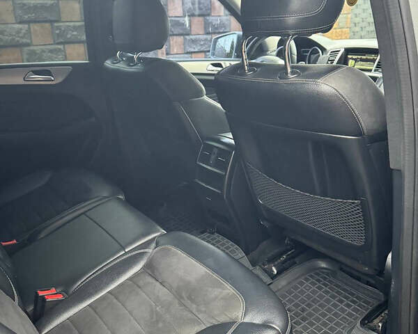 Серый Мерседес М-Класс, объемом двигателя 2.99 л и пробегом 364 тыс. км за 19999 $, фото 28 на Automoto.ua