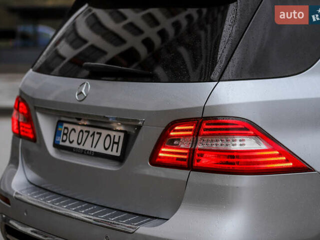 Серый Мерседес М-Класс, объемом двигателя 2.14 л и пробегом 170 тыс. км за 23999 $, фото 15 на Automoto.ua